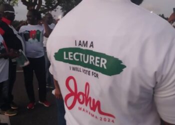 University of Ghana Lecturers Hit the Streets of Accra to Campaign for Mahama and NDC